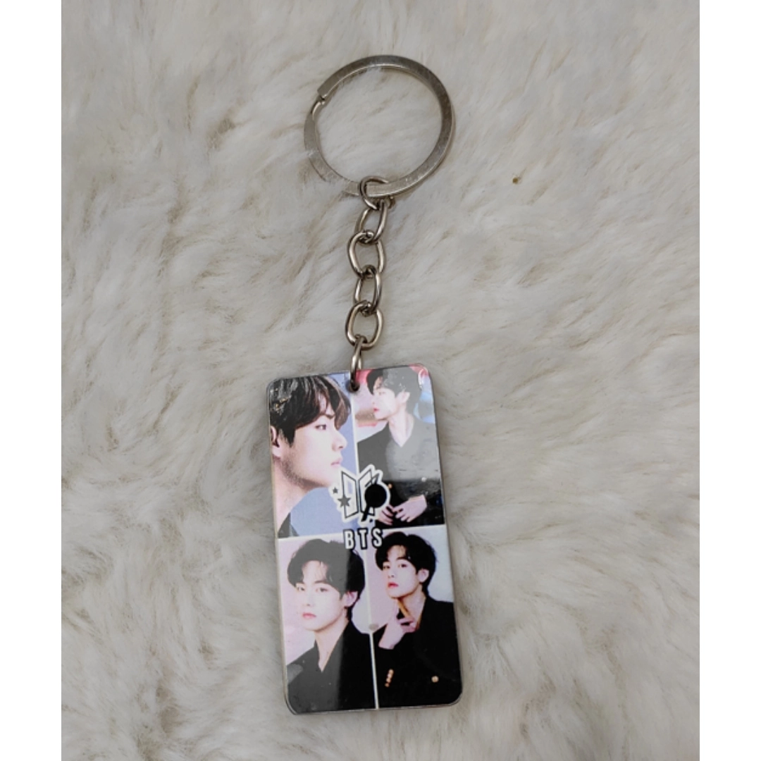 Kye Chain Print with BTS-logo or text Key Chain